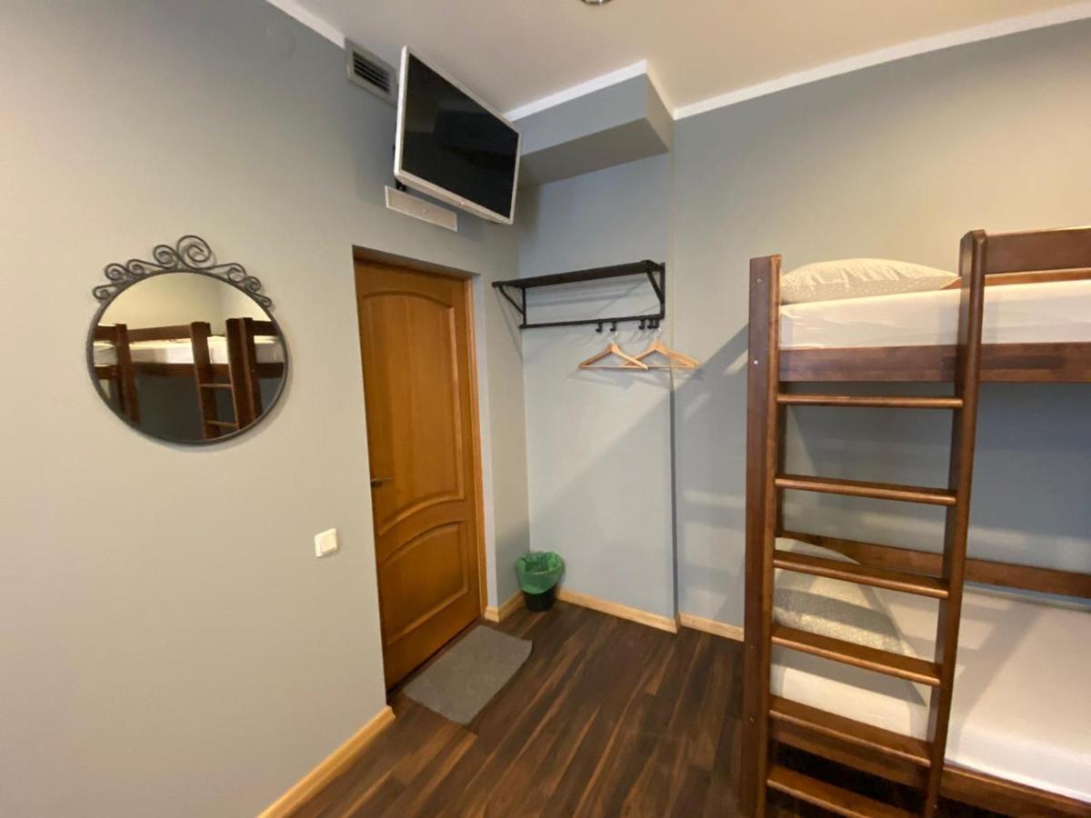 里加公寓式酒店 外观 照片 Hostel room in Vilnius, Lithuania