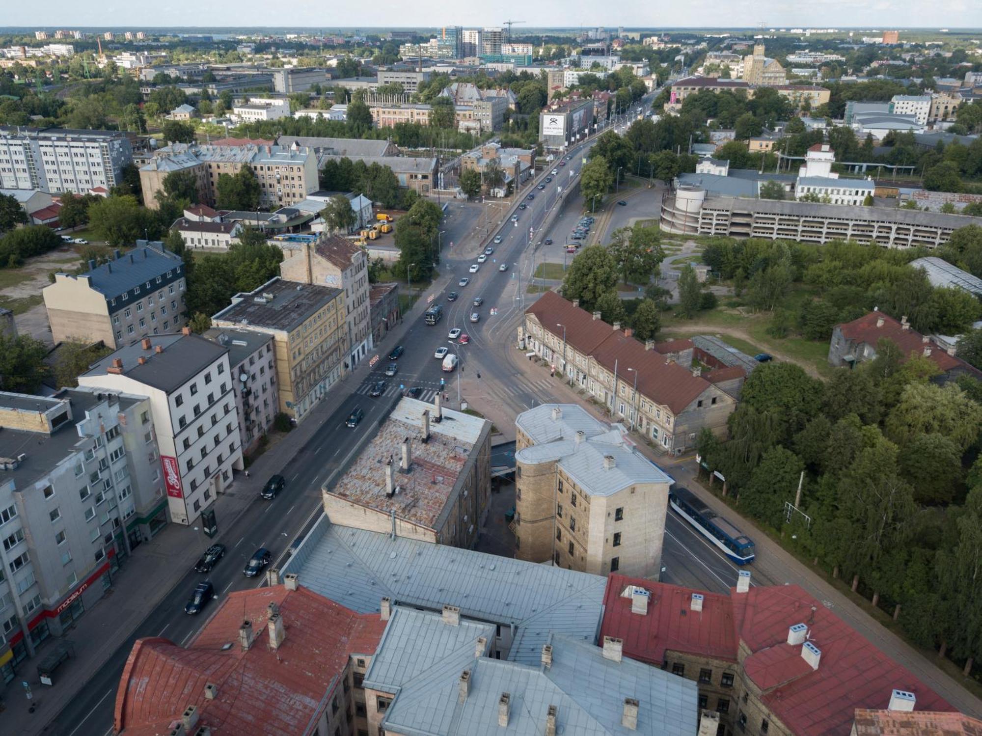 里加公寓式酒店 外观 照片 Aerial view of Jonava