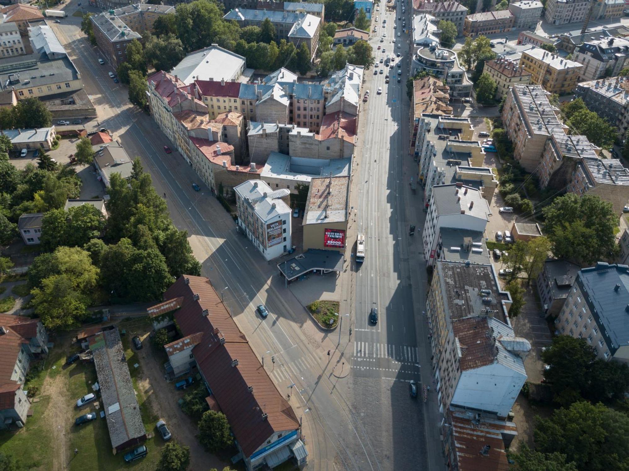 里加公寓式酒店 外观 照片 Aerial view of the street